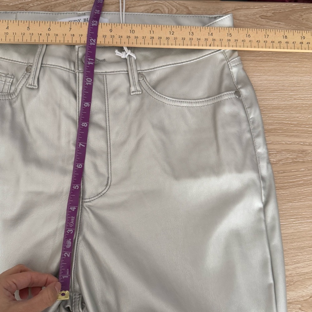 Judy‎ Blue 9/29 NEW Faux Leather Metallic Sliver Pants High Waisted Office - Picture 9 of 10